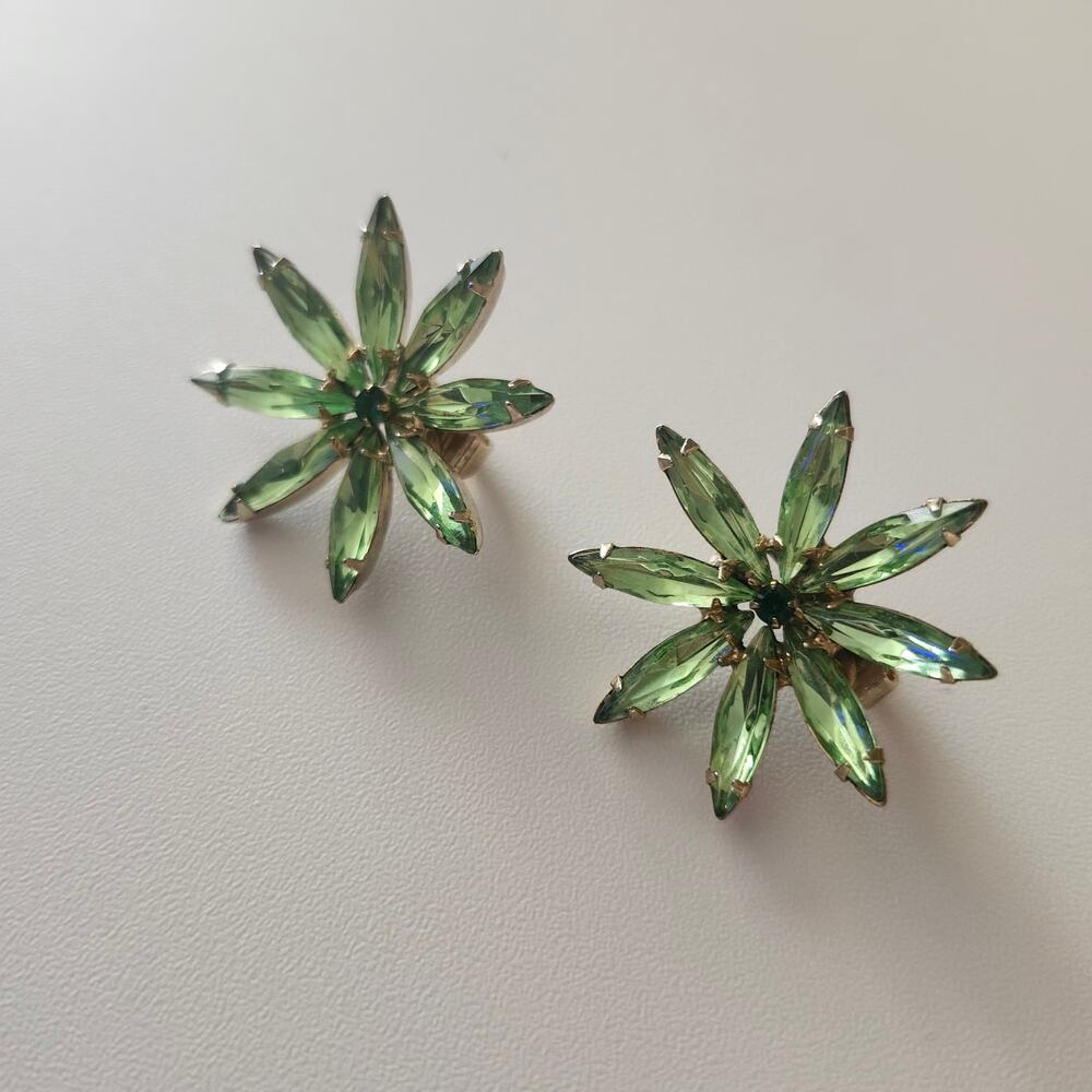 Vintage Green Glass Navette Rhinestone Flower Clip On Earrings Gold Tone Jewelry